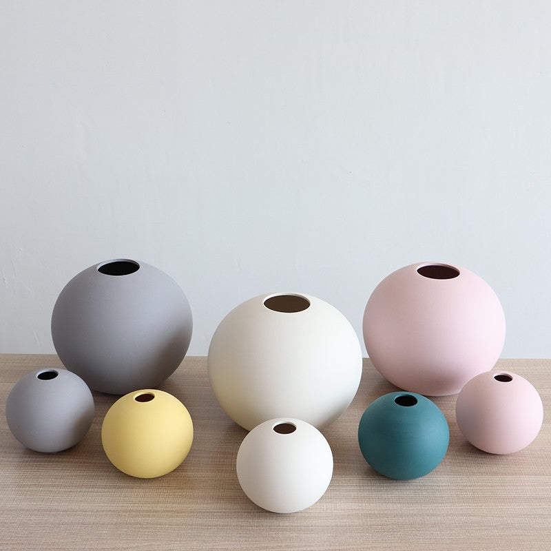 NOLYA Orb Ceramic Vase