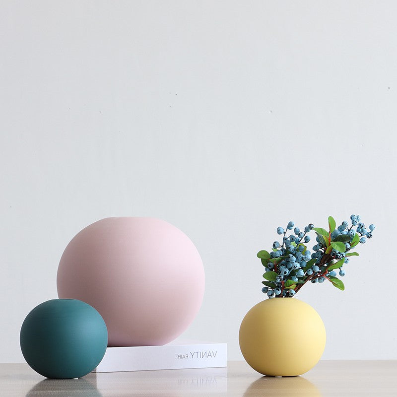 NOLYA Orb Ceramic Vase